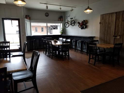 Stomping Grounds, 213 4th St NE, Staples, MN 56479, USA, 