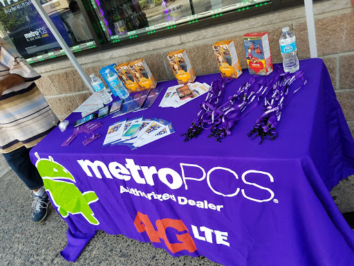 Cell Phone Store «MetroPCS Authorized Dealer», reviews and photos, 674 Main St, Paterson, NJ 07503, USA