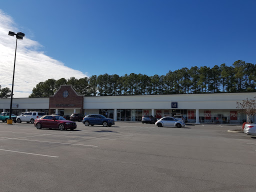 Shopping Mall «Calhoun Outlet Marketplace», reviews and photos, 455 Belwood Rd, Calhoun, GA 30701, USA