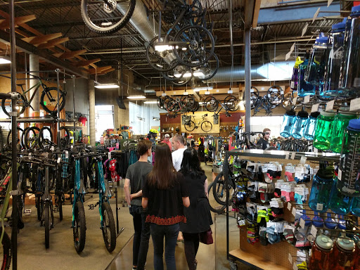 Camping Store «REI», reviews and photos, 9637 E County Line Rd, Englewood, CO 80112, USA