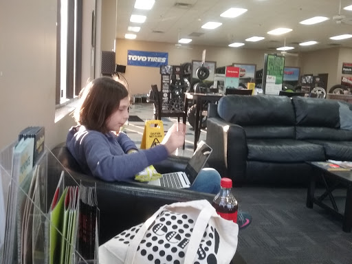 Tire Shop «Gateway Tire & Service Center», reviews and photos, 2590 S Church St, Murfreesboro, TN 37127, USA