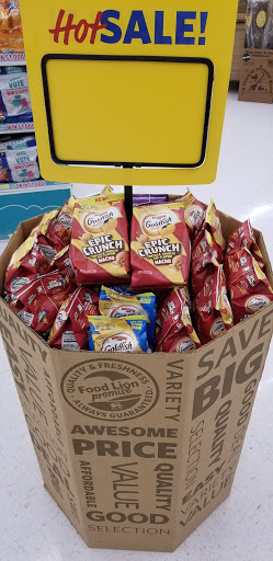 Grocery Store «Food Lion», reviews and photos, 250 W Mills St Unit 5, Columbus, NC 28722, USA