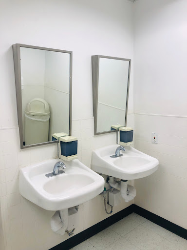 Department Store «Saks OFF 5TH», reviews and photos, 3943 I-35, San Marcos, TX 78666, USA