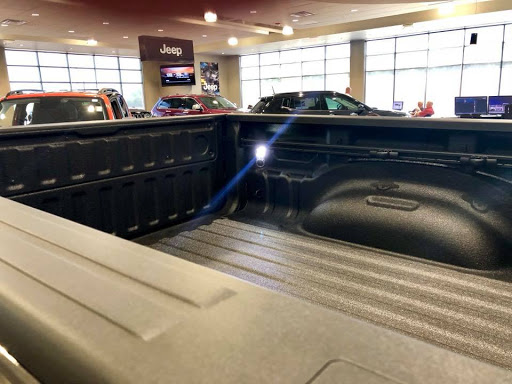 Car Dealer «Wickstrom Chrysler Jeep Dodge Ram», reviews and photos, 660 W Northwest Hwy, Barrington, IL 60010, USA