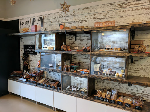 Shopping Mall «Marsh Manor Shopping Center», reviews and photos, 3700 Florence St, Redwood City, CA 94063, USA