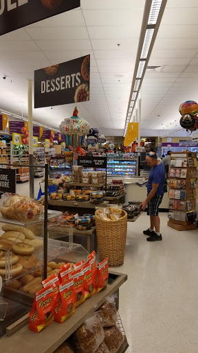 Grocery Store «Stop & Shop», reviews and photos, 209 N Main St, Andover, MA 01810, USA