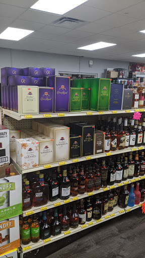 Liquor Store «Sunset Point Liquors», reviews and photos, 2516 Sunset Point Rd, Clearwater, FL 33765, USA