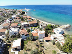 Skala Sotiros beach'in fotoğrafı düz bir kıyı şeridi ile birlikte