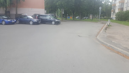 Automobiliu stovėjimo aikštutė/ parkingas