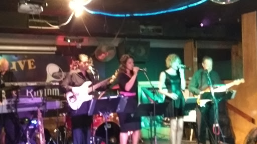 Restaurant «Rhythm House Dinner Club», reviews and photos, 16440 S Tamiami Trail #11, Fort Myers, FL 33908, USA