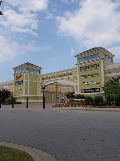 Clothing Store «The North Face Outlet», reviews and photos, 1155 Buck Creek Rd, Simpsonville, KY 40067, USA