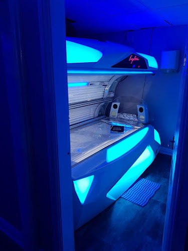 Reviews of Glamour sunbeds tanning shop in Preston - Beauty salon