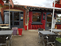 Atmosphère du Restaurant français La Locanda à Brassac-les-Mines - n°1