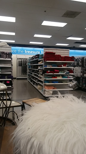 Clothing Store «Ross Dress for Less», reviews and photos, 3500 East-West Hwy, Hyattsville, MD 20782, USA