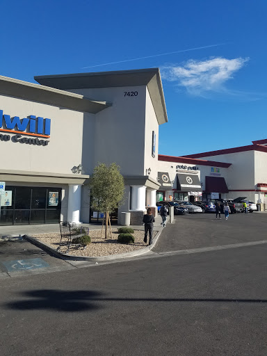 Thrift Store «Goodwill Retail Store and Donation Center», reviews and photos