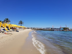 Golfe Juan beach'in fotoğrafı uzun koy ile birlikte