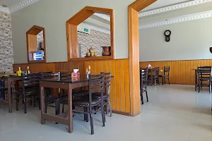Al Tika Al Khas Restaurant image