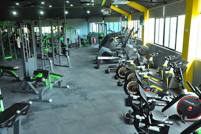 Maxxfit Fitness Studio - Achoth Tower, 3rd Floor, Infopark Rd, Kuzhikkattumoola, Kakkanad, Kochi, Kerala 682030, India