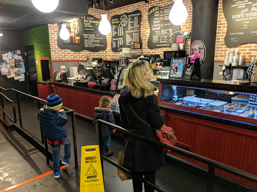 Ice Cream Shop «J.P. Licks», reviews and photos, 150 Charles St, Boston, MA 02114, USA