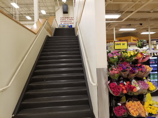 Grocery Store «Fred Meyer», reviews and photos, 777 NW Kings Blvd, Corvallis, OR 97330, USA