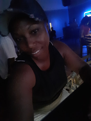 Bar & Grill «Henney Tyme Bar and Lounge», reviews and photos, 3200 Hallandale Beach Blvd, Hollywood, FL 33023, USA