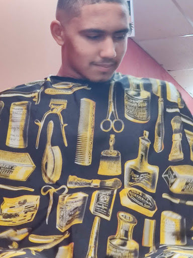 Barber Shop «In the Cuts Barber Shop», reviews and photos, 26 W Franklin St, Hagerstown, MD 21740, USA