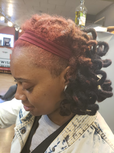 Hair Salon «Loc Wise Natural Hair Care», reviews and photos, 5909 W North Ave, Milwaukee, WI 53208, USA