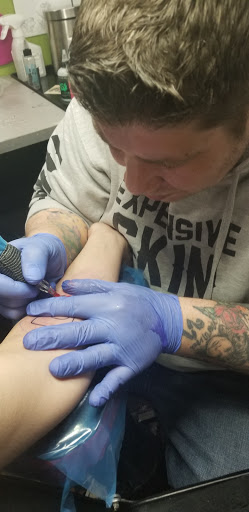 Tattoo Shop «Adrenaline Tattoo Studio», reviews and photos, 30512 23 Mile Rd, Chesterfield, MI 48047, USA