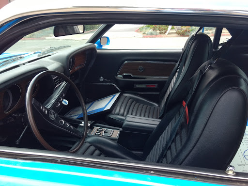 Used Car Dealer «Symbolic International», reviews and photos, 11425 Sorrento Valley Rd, San Diego, CA 92121, USA