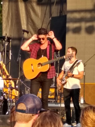 American Restaurant «Two Dads Cafe n Catering», reviews and photos, 301 E Sullivan St, Kingsport, TN 37660, USA