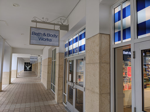 Outlet Mall «Tanger Outlet Myrtle Beach Hwy 17», reviews and photos, 10835 Kings Rd, Myrtle Beach, SC 29572, USA