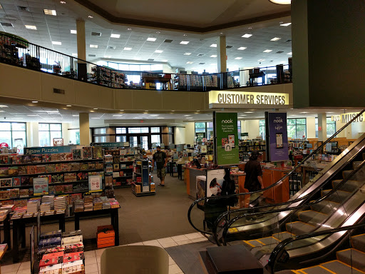 Book Store «Barnes & Noble», reviews and photos, 5959 Triangle Town Blvd, Raleigh, NC 27616, USA