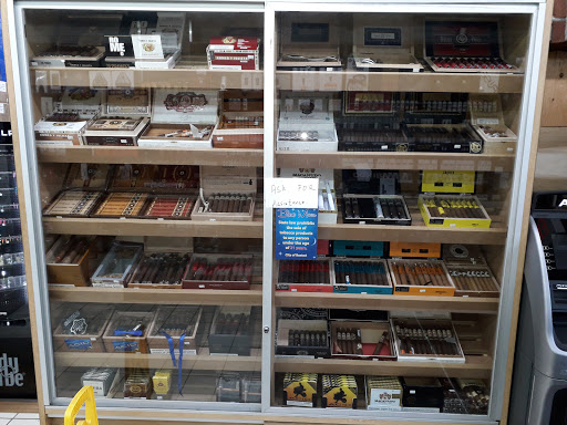 Tobacco Shop «Blue Moon Smoke Shop», reviews and photos, 470 Commonwealth Avenue, Boston, MA 02215, USA