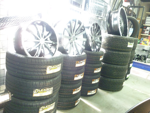 Electronics Repair Shop «Auto Electronic Specialists», reviews and photos, 2428 Nolensville Pike, Nashville, TN 37211, USA