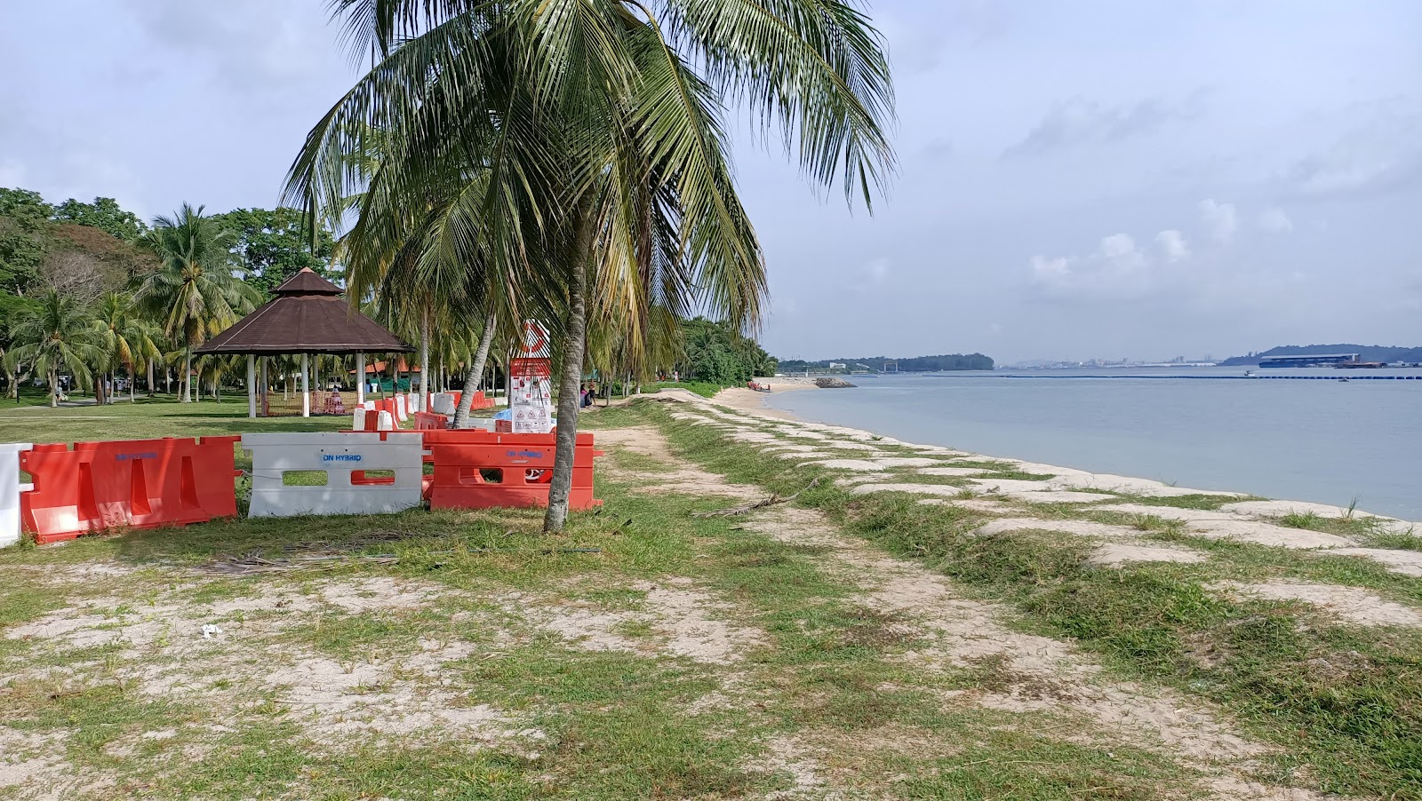 Foto di Pasir Ris Beach - luogo popolare tra gli intenditori del relax