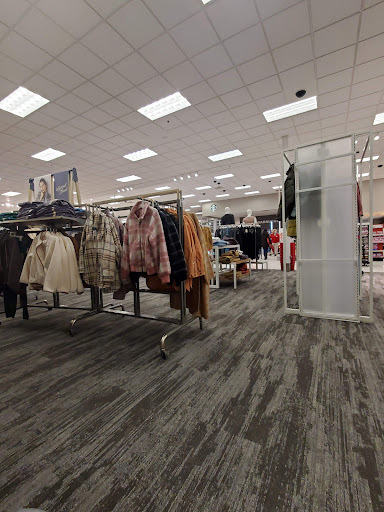 Department Store «Target», reviews and photos, 1400 E Lake Cook Rd, Wheeling, IL 60090, USA