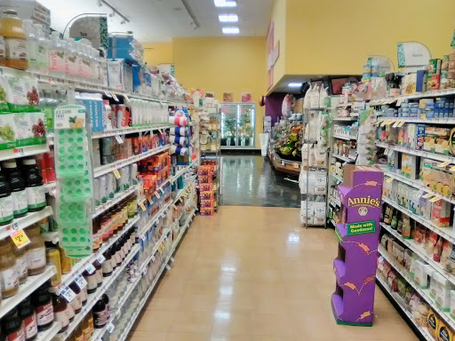 Supermarket «Super Stop & Shop», reviews and photos, 533 E Main St, Bay Shore, NY 11706, USA