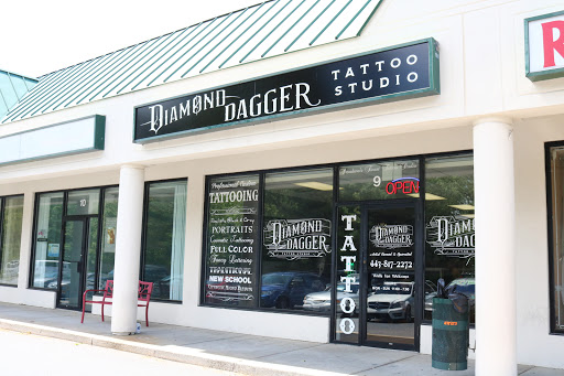 Tattoo Shop «Diamond Dagger Tattoo Studio», reviews and photos, 8894 Fort Smallwood Rd #9a, Pasadena, MD 21122, USA