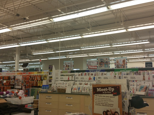 Fabric Store «Jo-Ann Fabrics and Crafts», reviews and photos, 441 E Roosevelt Rd #410, Lombard, IL 60148, USA