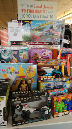 Home Goods Store «Tuesday Morning», reviews and photos, 4719 Tilghman St, Allentown, PA 18104, USA