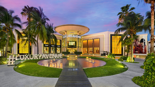 Luxury Avenue Cancún