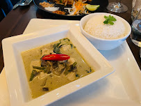 Curry vert thai du Moom Mam / Restaurant Thailandais à Paris - n°1