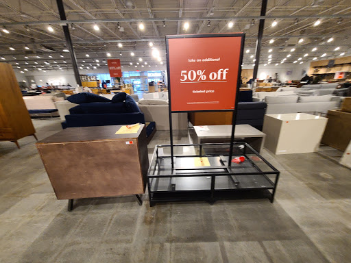 Outlet Store «west elm Outlet», reviews and photos, 1770 W Main St #301, Riverhead, NY 11901, USA