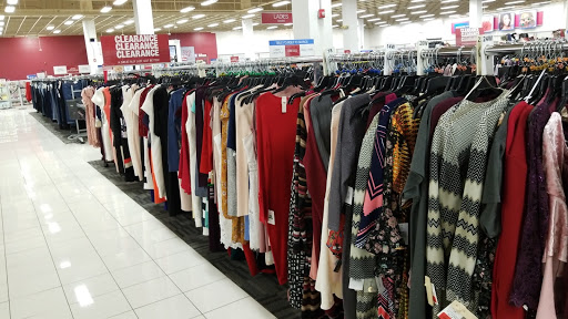 Clothing Store «Burlington Coat Factory», reviews and photos, 30 W Rand Rd, Arlington Heights, IL 60004, USA
