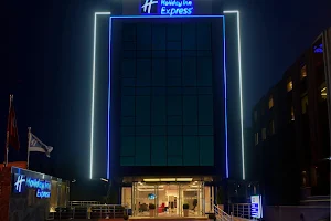 Holiday Inn Express Istanbul - Altunizade, an IHG Hotel image