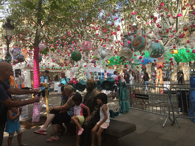 Farmàcia Mª Carme Barri Plaça de Rovira i Trias, 11, Gracia, 08024 Barcelona, España