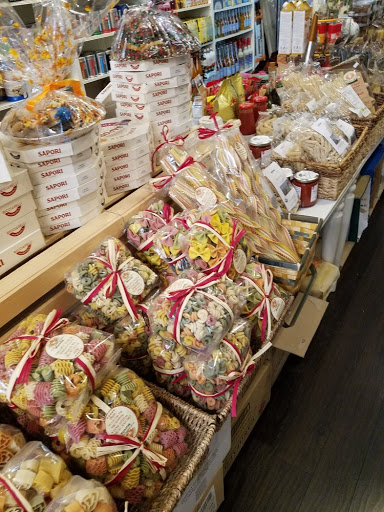 Gourmet Grocery Store «Cipollina Gourmet Italian Market», reviews and photos, 116-09 Queens Blvd, Forest Hills, NY 11375, USA
