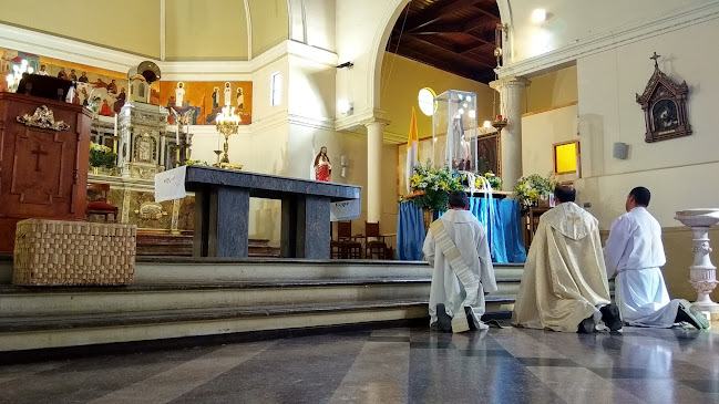 Opiniones de Parroquia Santa Barbara de Casablanca en Casablanca - Iglesia