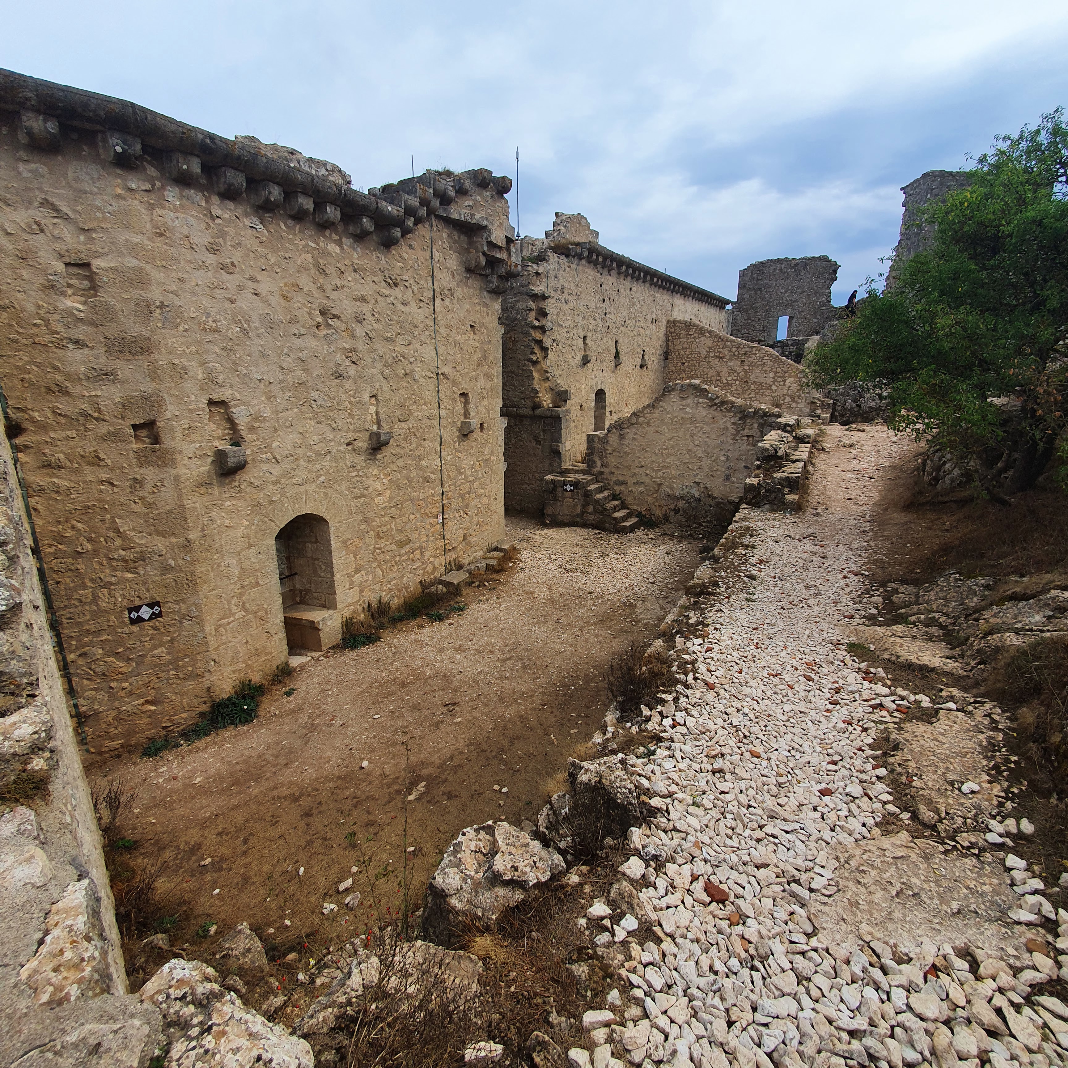 Photo n° 5 de l'avis de jm. fait le 14/09/2022 à 13:52