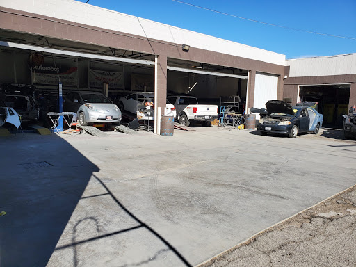 Auto Body Shop «GARYS AUTO COLLISION CENTER», reviews and photos